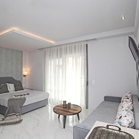 L G E Luxery Apartments Pefkochori Exterior foto